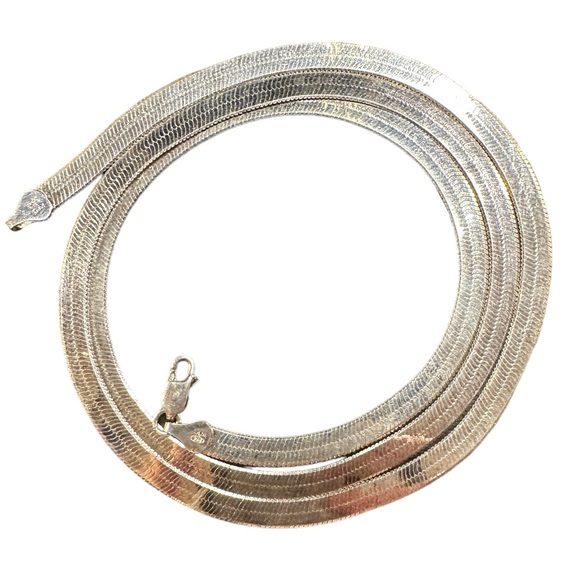 Italian Sterling silver herringbone necklace chain. - Picture 2 of 3